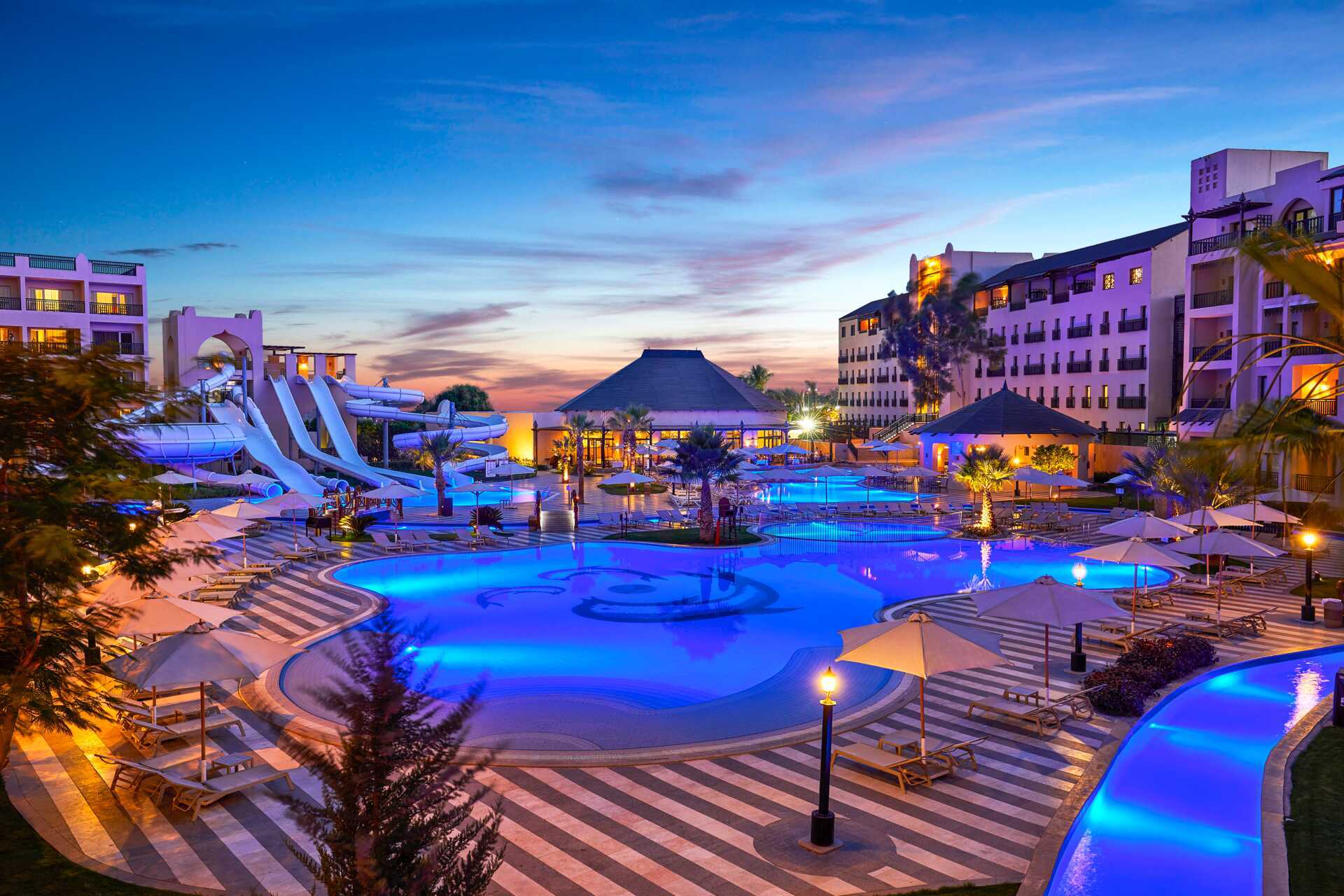 Bassengområdet på Steigenberger Aqua Magic i Hurghada, Egypt.