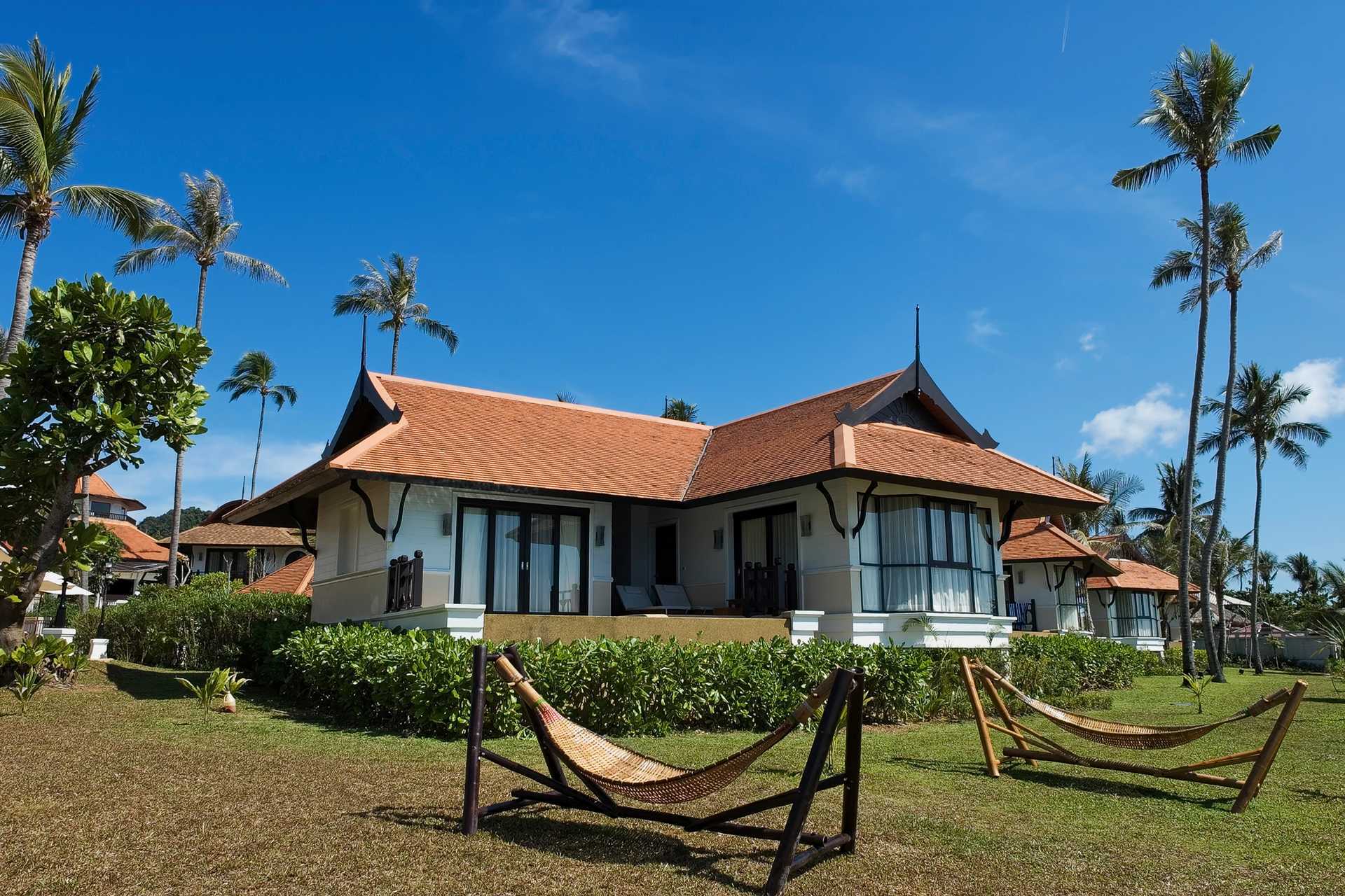 Suite med privat basseng på Rawi Warin hotell på Koh Lanta, Thailand.