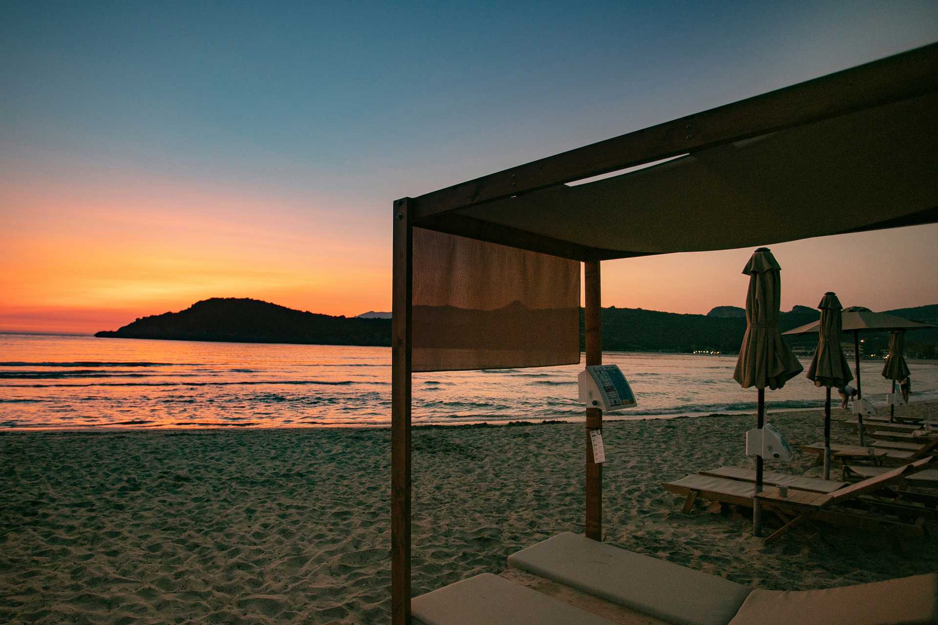 Stranden ved hotellet