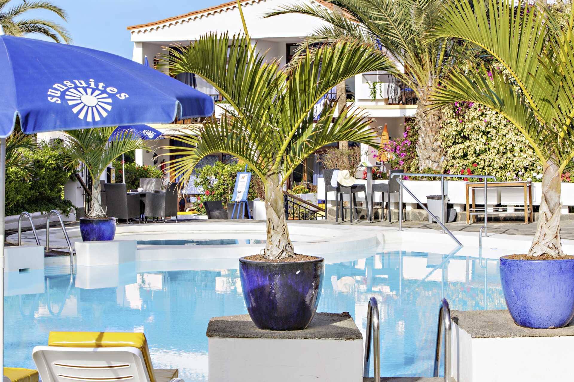 Bassengområdet på Sunsuites Carolina på Gran Canaria, Kanariøyene.