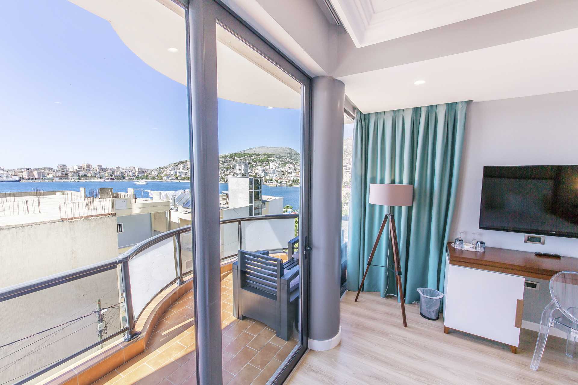 Superiorrom på Brilant i Saranda, Albania.