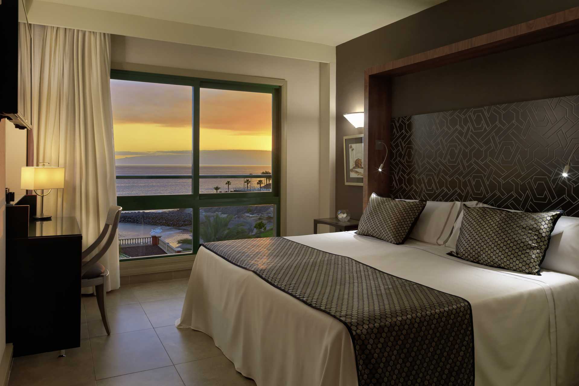 Superiorsuite på Jardines De Nivaria i Costa Adeje på Tenerife.