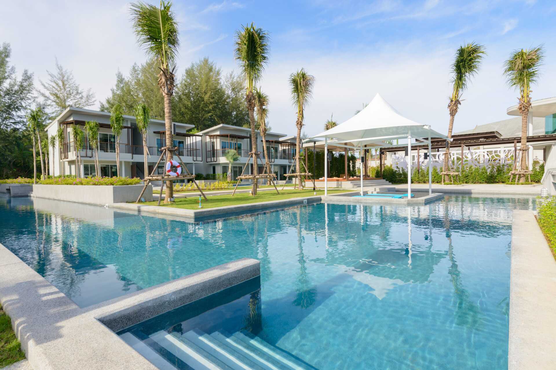 Basseng på The Waters Khao Lak ved Katathani, Thailand.