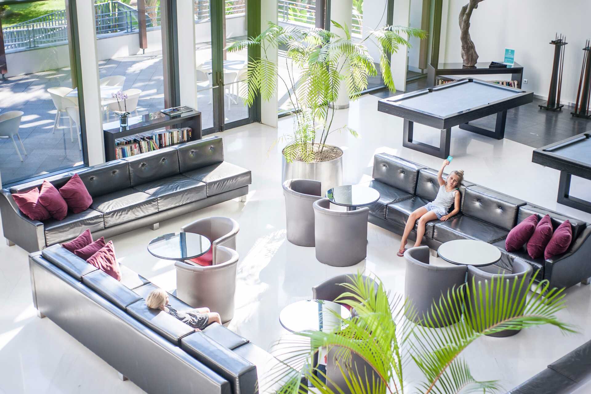 Lobby på VIDAMAR Resorts Madeira, Portugal.