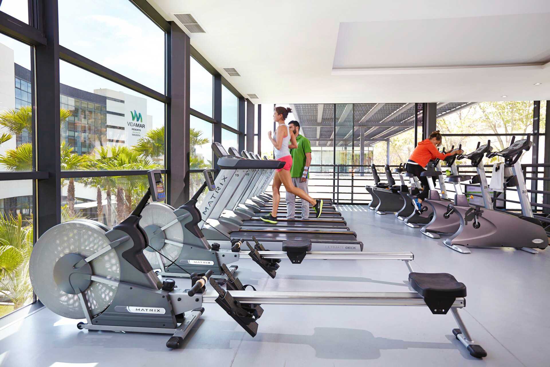 Treningsrom på VIDAMAR Resorts Madeira, Portugal.