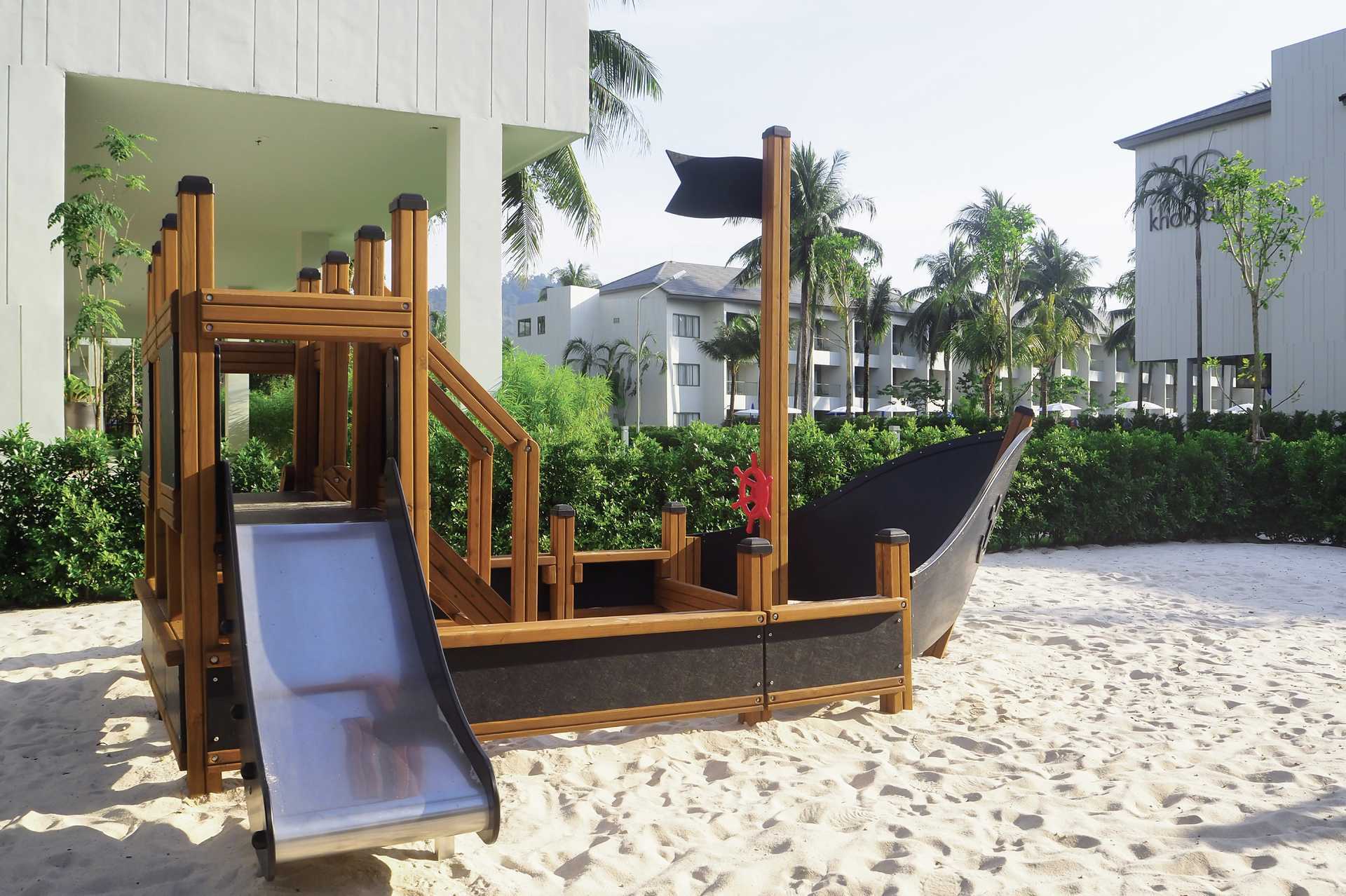 Lekeplass på X10 Khao Lak, Thailand.